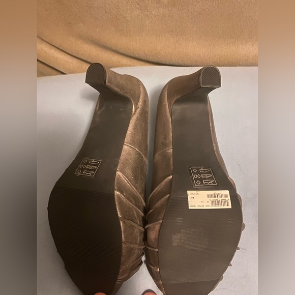 Penningtons heels - Picture 4 of 5